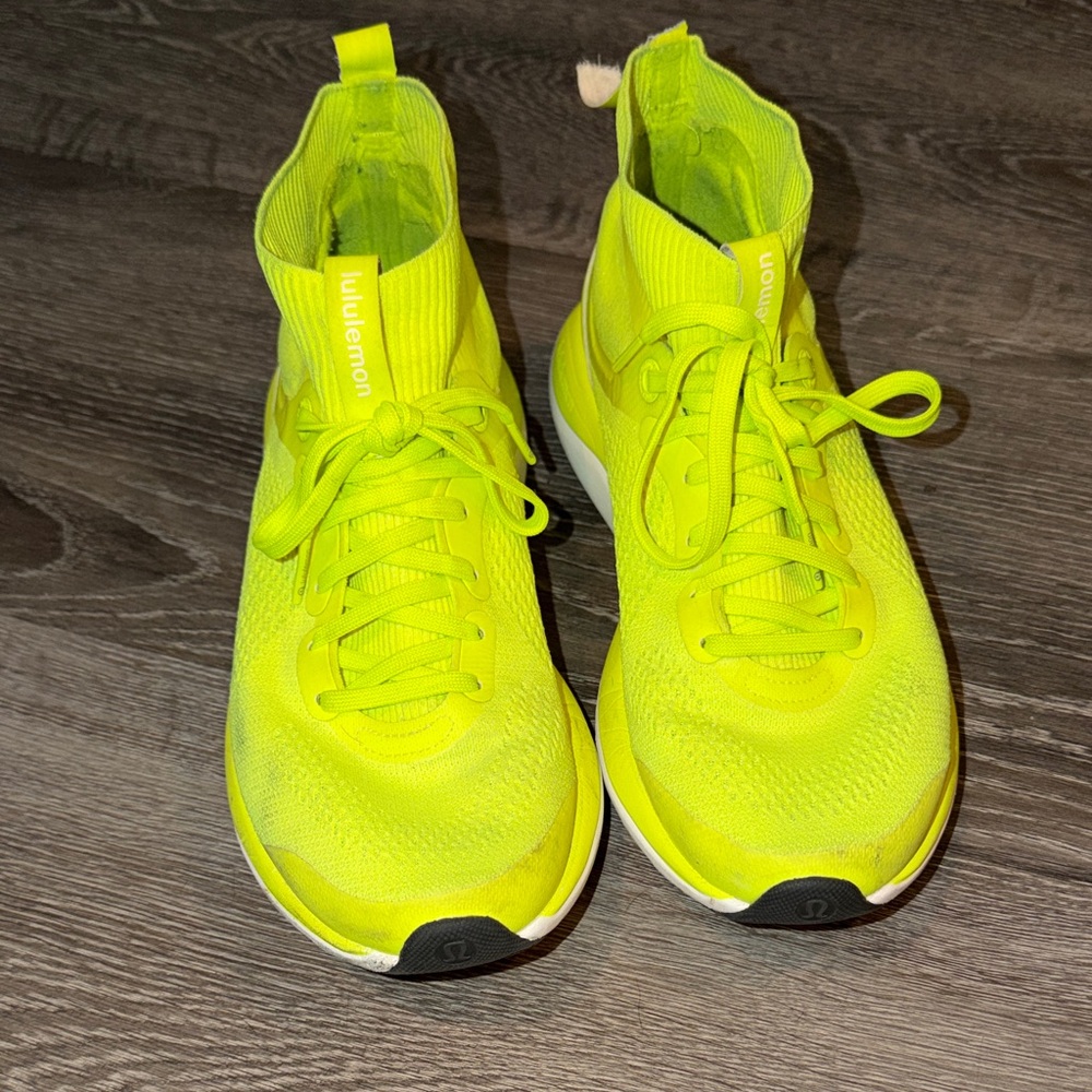 Lululemon Chargefeel Neon Yellow Sneakers Size 8